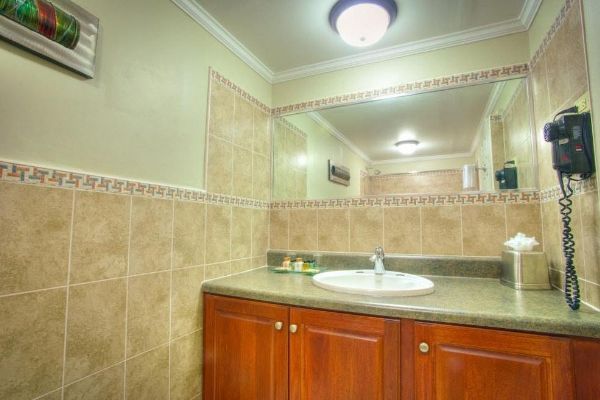 Cara Suites Hotel and Conference Centre (Claxton Bay)